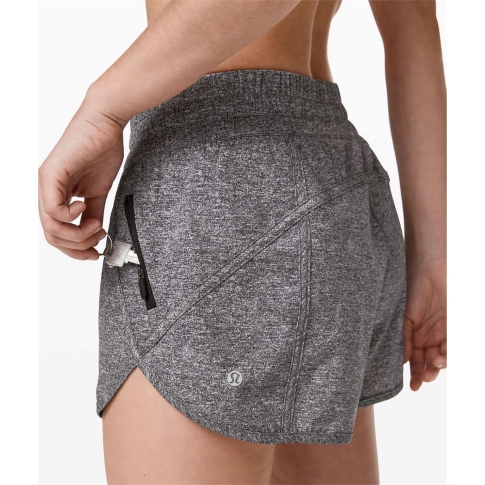 Lululemon Tracker Shorts V 4”